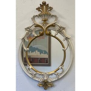 Excellent Condition Gold Detailed Decorative Round Mirror